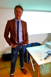 Moderator Ben Roelants