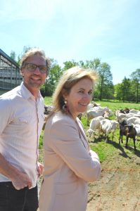 Sander Dragt en gedeputeerde Inge Moors