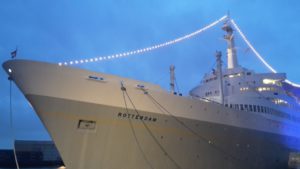 De SS Rotterdam – nu in gebruik als hotelschip - is de “Grande dame” van de Holland Amerika Lijn