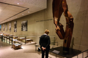 Het bezoek aan het 9/11 Memorial Museum is beklijvend …