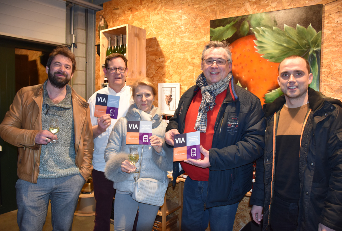 Via Belgica Tim Vanderbeken, Maarten Simonis, Joyce Van Rennes, Chel Emmerix en Peter Neven